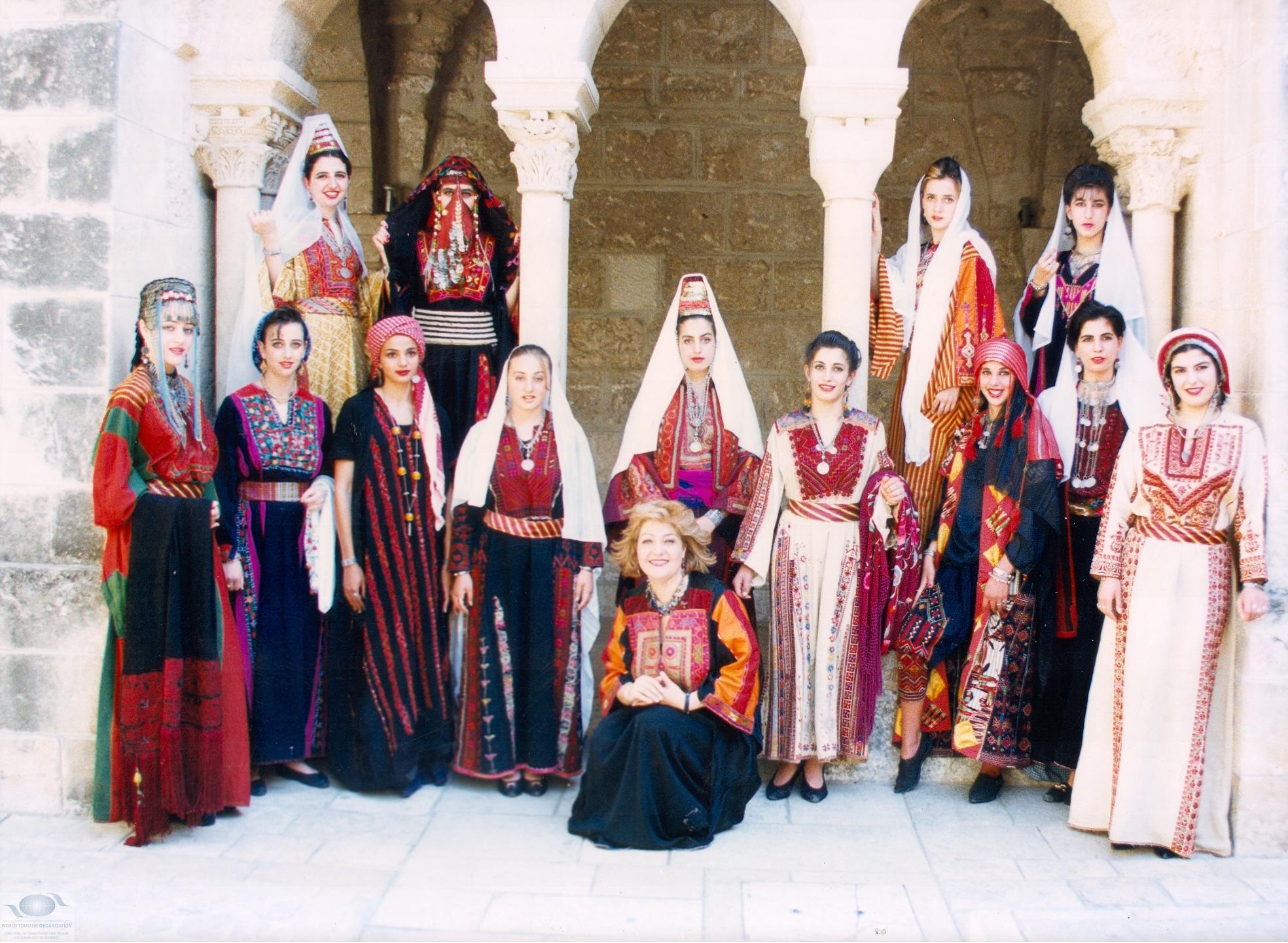 palestinian traditional dress