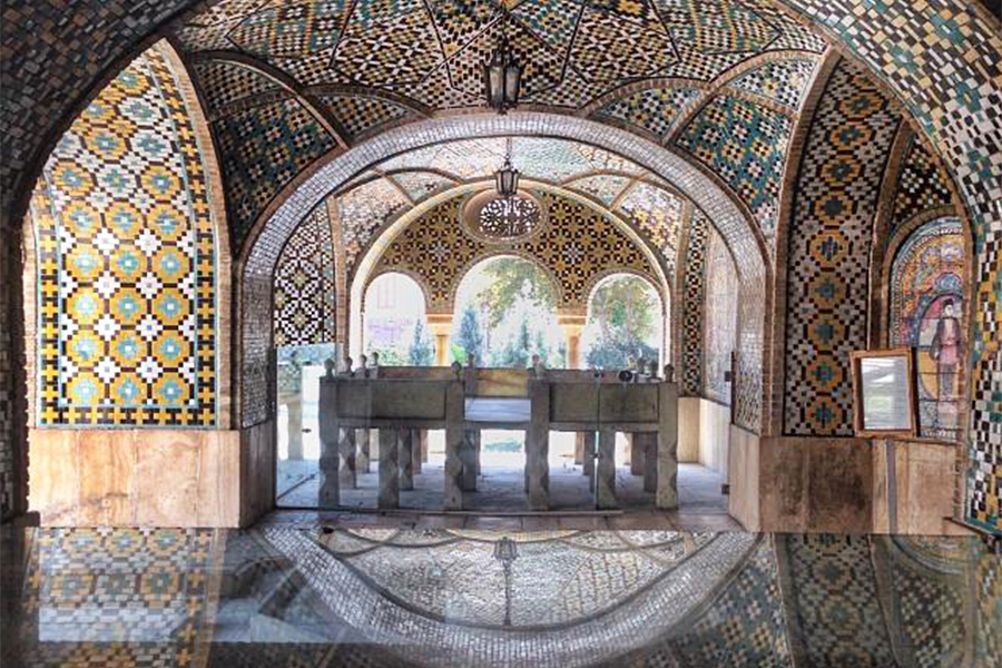 Backpacker Becki unveils the beauty of Iran