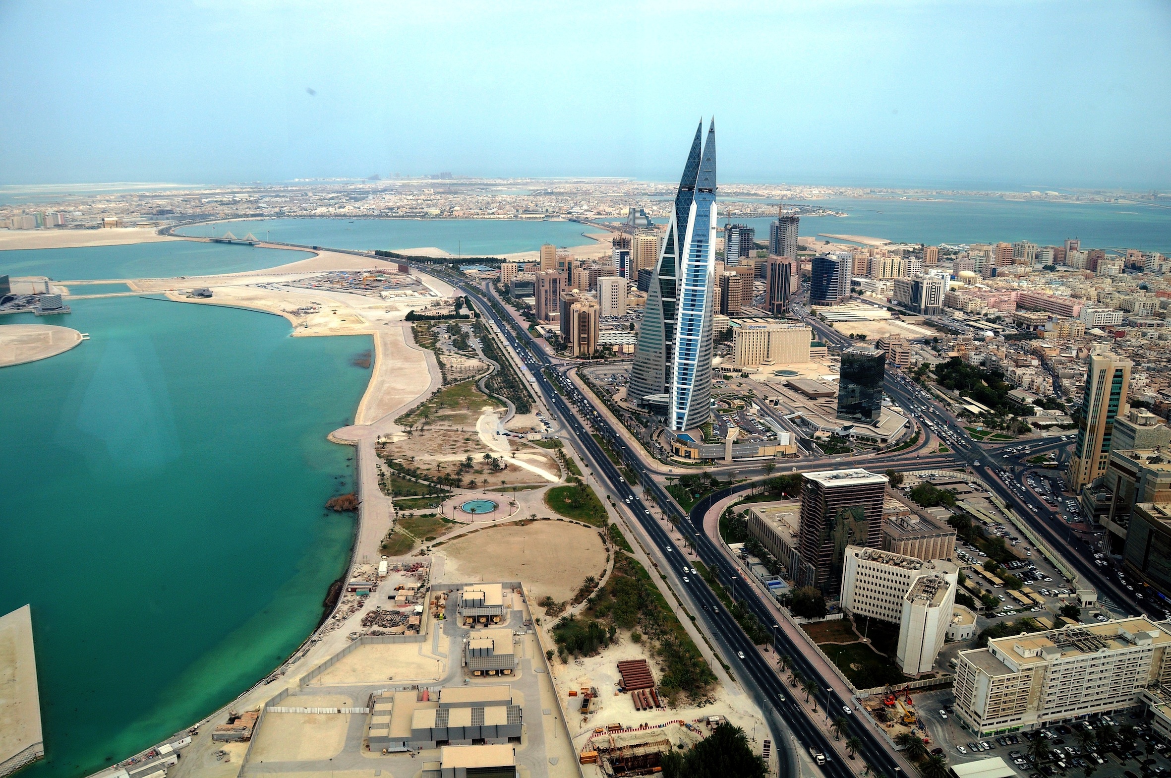Самая жаркая страна в этом году. Бахрейн столица Манама. Манама Бахрейн персидский залив. Манама Бахрейн набережная. Бахрейн Джуфейр.