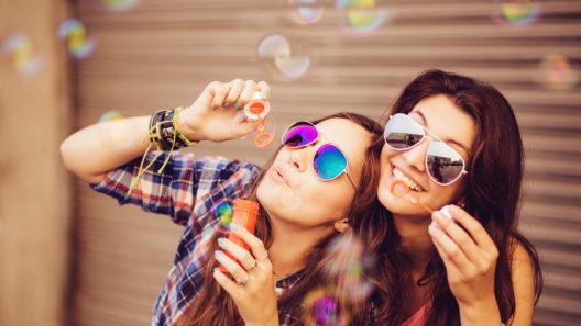 10 Things You Can Do to Brighten Up Someone’s Day