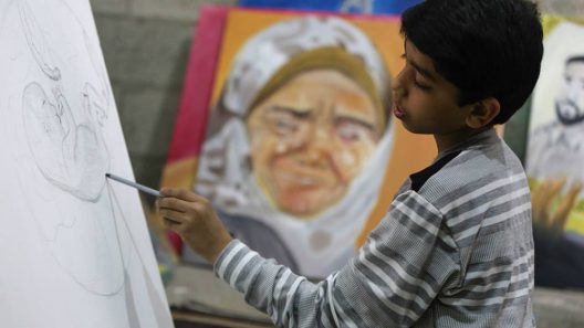 Gaza’s Little Picasso Tours Tunisia: How This Kid Crossed Over The Barricades